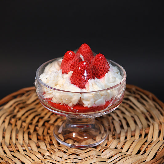 Fragrance of Nature – Strawberry Scented Candle